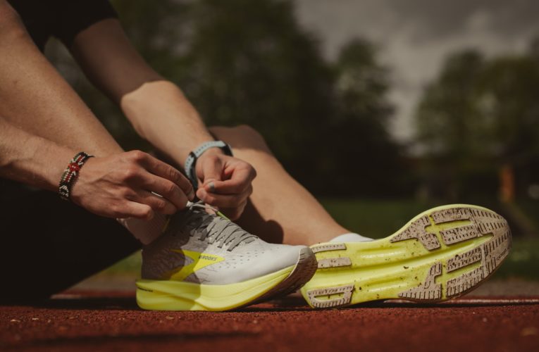 Denver: Reduce Pain from Muscle Strain or Injury Faster with Curewave Laser